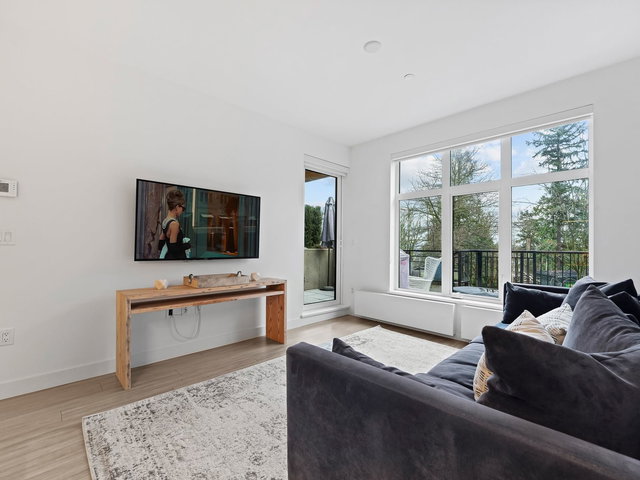 107 - 733 3rd Street E