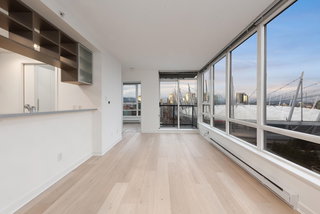 2705 - 928 Beatty Street