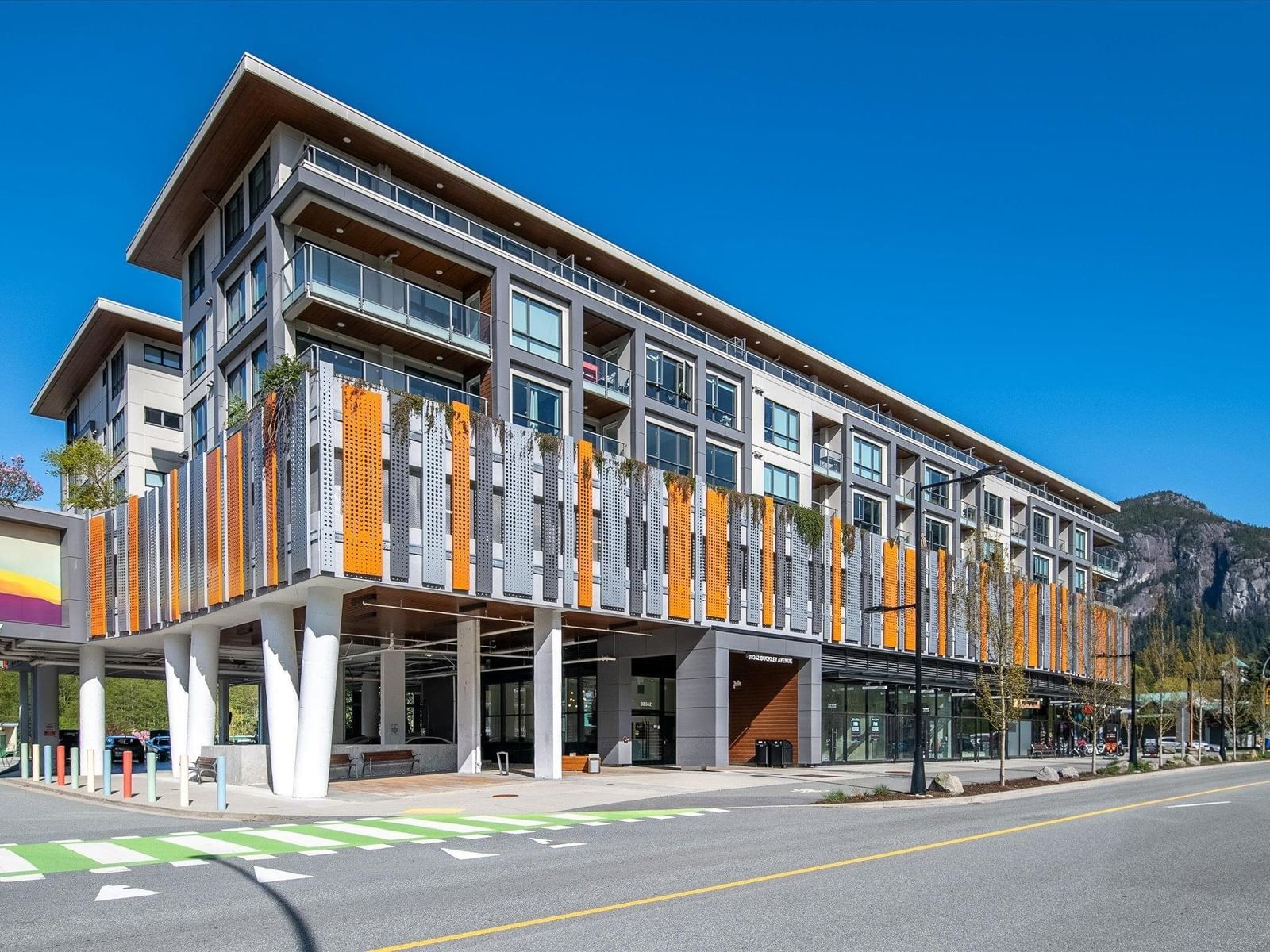 Listing Image 9