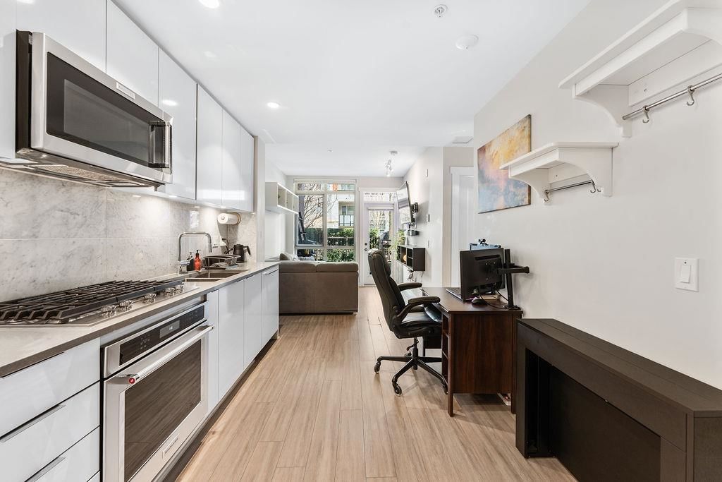 Listing Image 10
