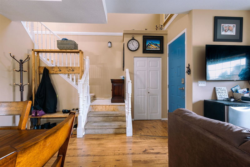 12 - 45306 Balmoral Avenue, Chilliwack, V2R 2M4 | Image 2