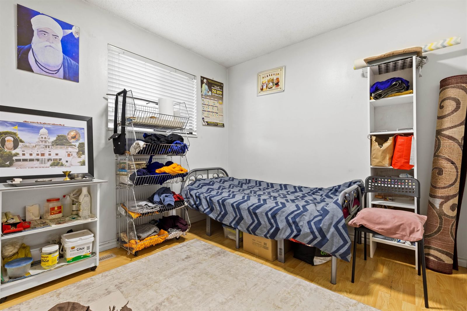 Listing Image 11