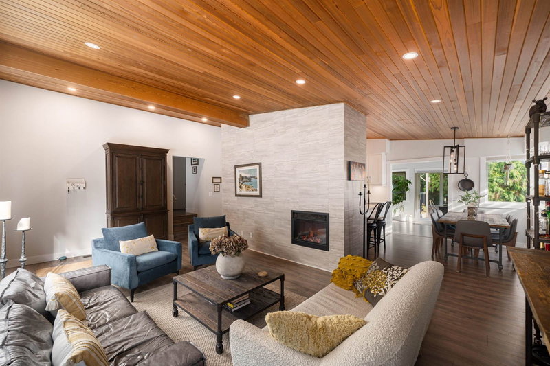 3642 Sykes Road, North Vancouver, V7K 2A7 | Image 2