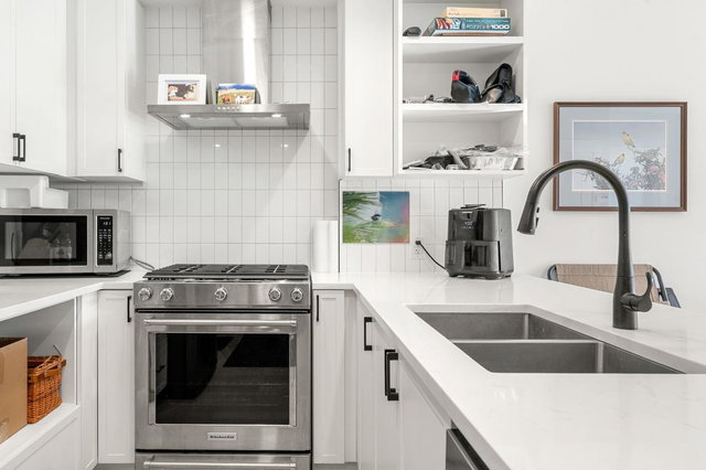 308 - 22226 Brown Avenue