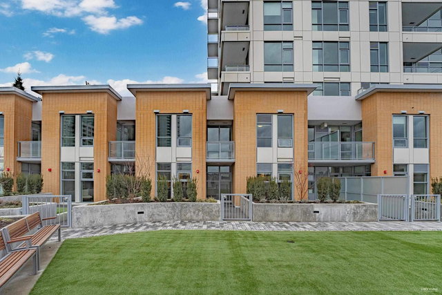 205 - 618 Carnarvon Street