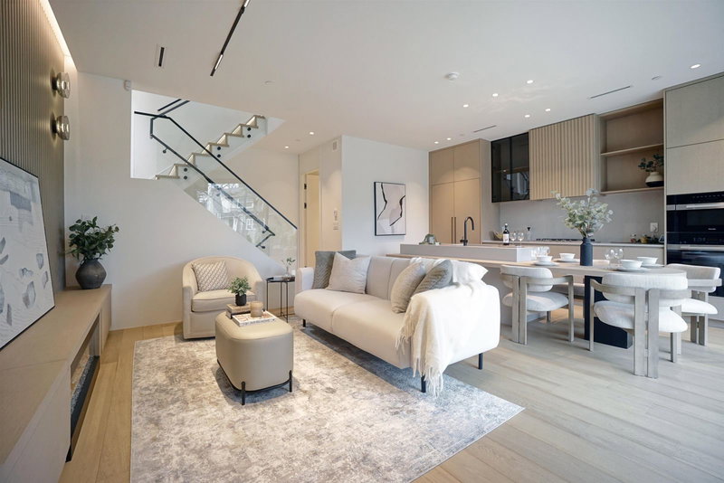 1 - 4634 15th Avenue, Vancouver, V0V 0V0 | Image 2