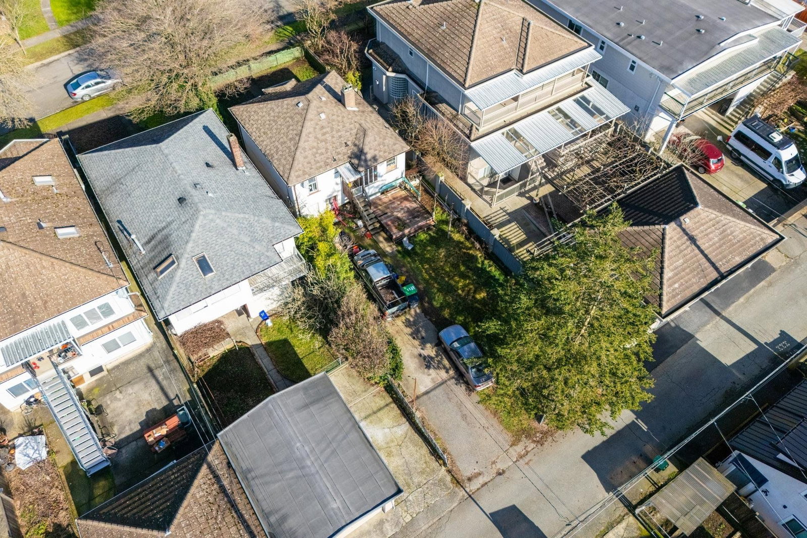 Listing Image 11