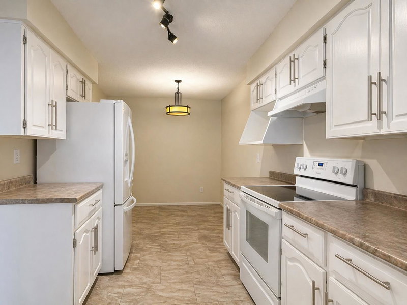 202 - 45604 Brett Avenue, Chilliwack, V2P 1N9 | Image 2