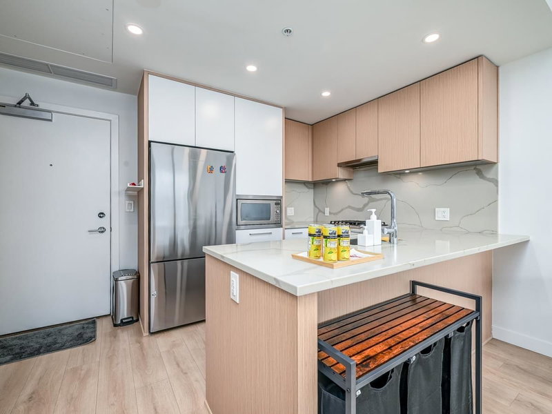 1109 - 567 Clarke Road, Coquitlam, V3J 0K7 | Image 2