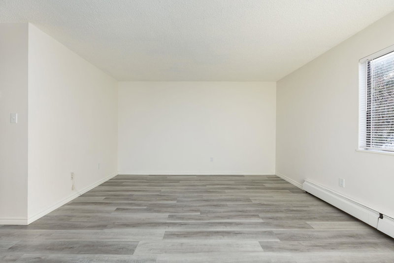 215 - 830 7th Avenue, Vancouver, V5T 4J2 | Image 2