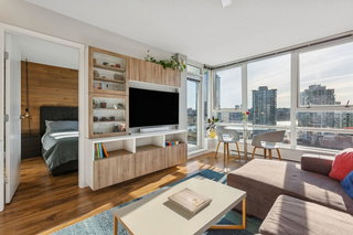 1711 - 939 Expo Boulevard