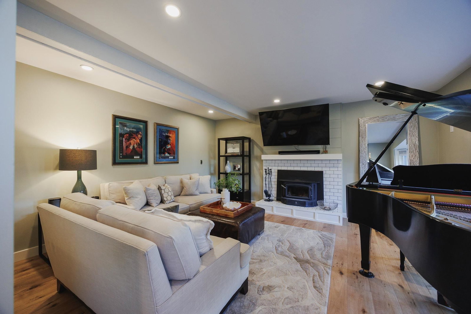 Listing Image 15
