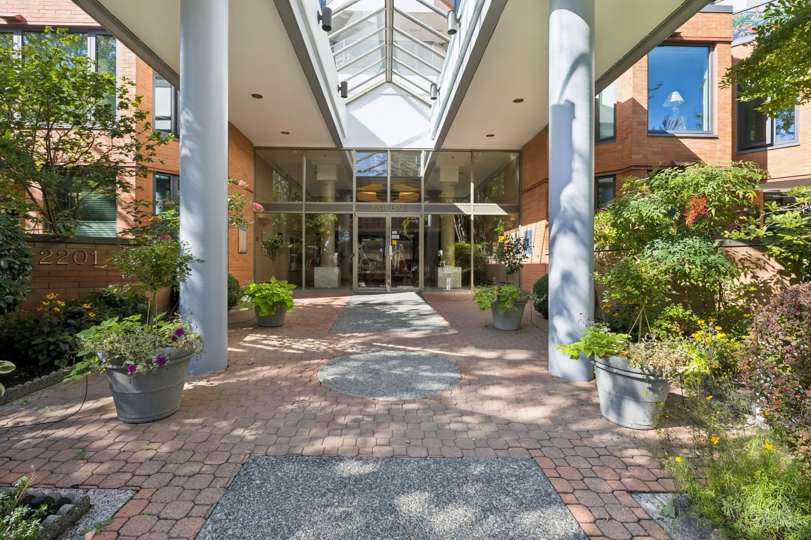 Listing Image 22