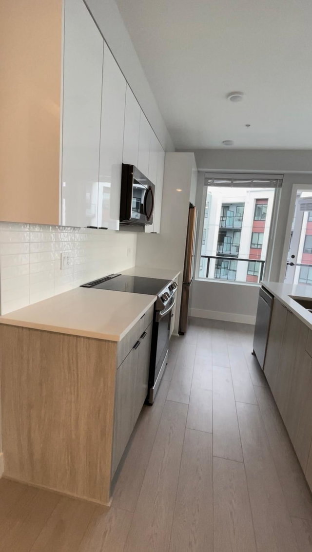 504 - 20360 Logan Avenue