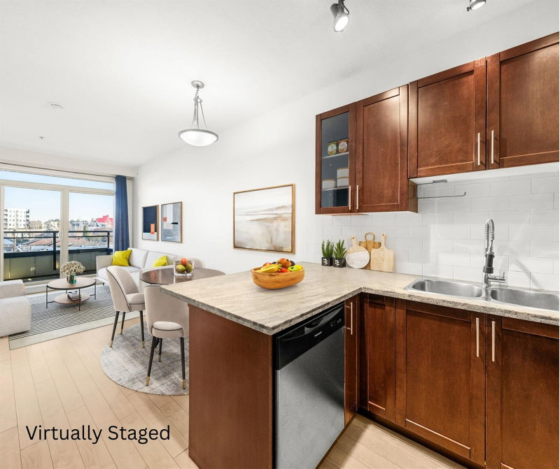 PH8 - 688 17th Avenue E