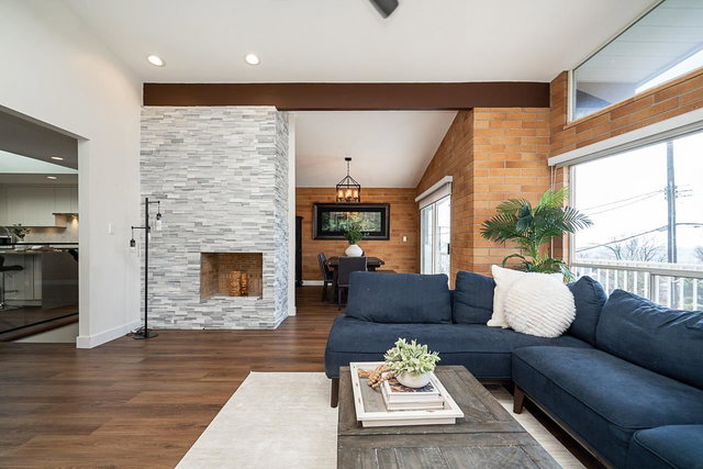 220 Grosvenor Avenue N