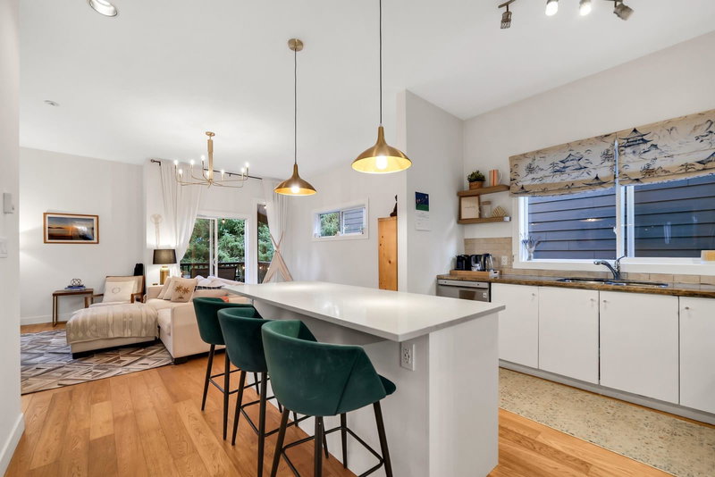 21 - 40137 Government Road, Squamish, V8B 0N7 | Image 2