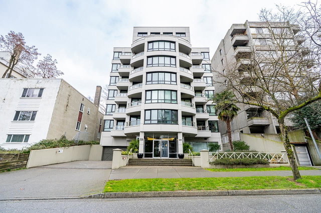 303 - 1345 Burnaby Street