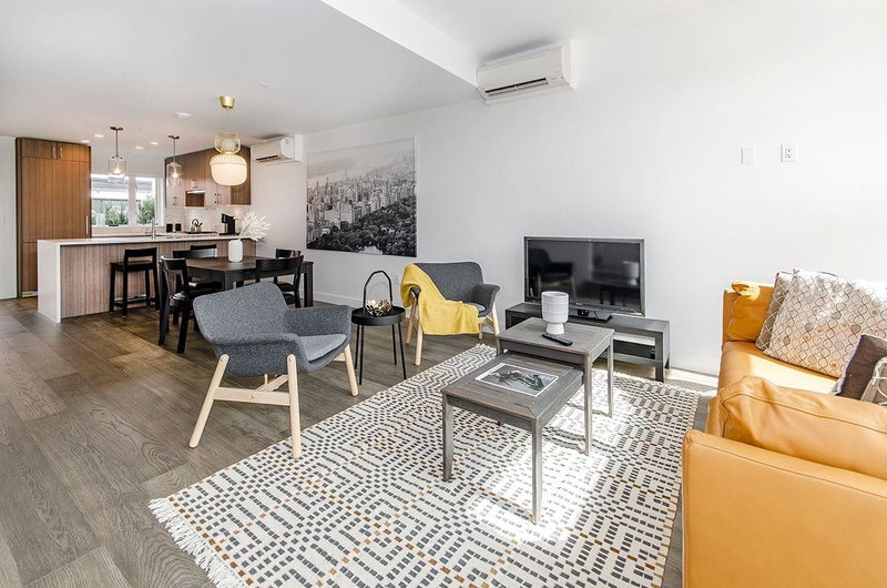 TH - 561 29th Avenue, Vancouver, V5Z 2H7 | Image 2