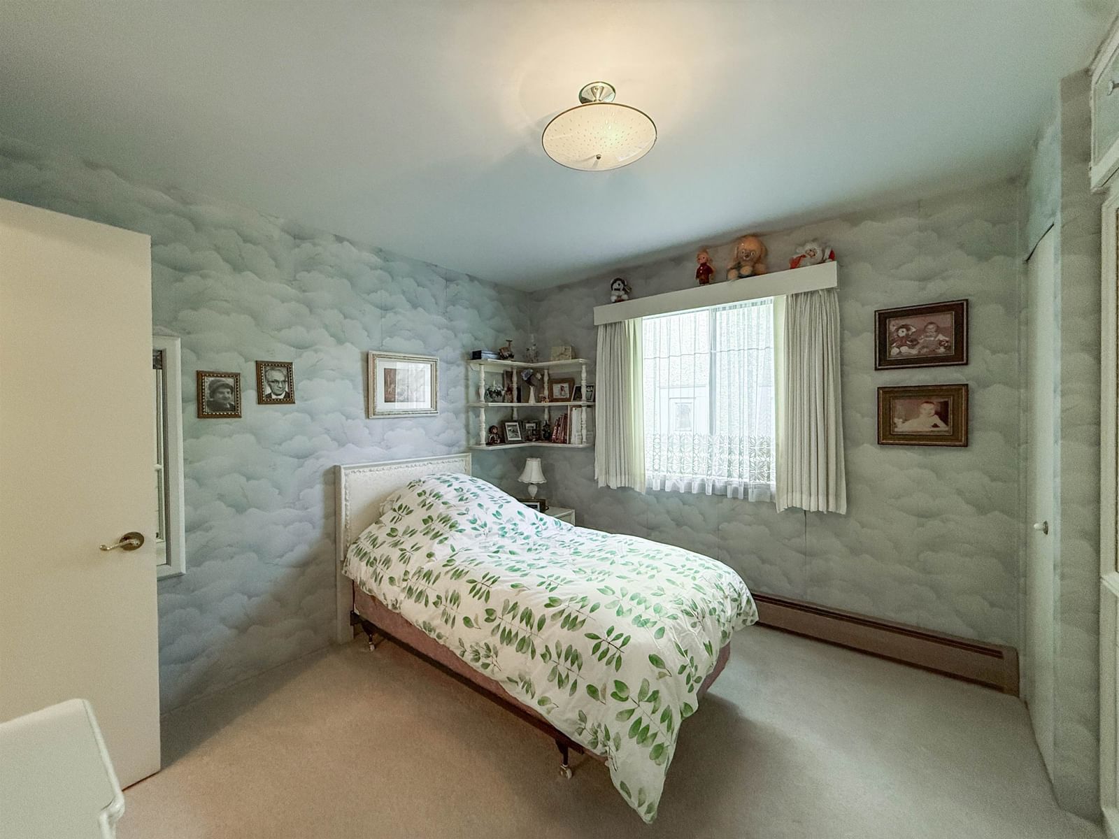 Listing Image 22