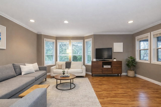 61 - 20554 118th Avenue