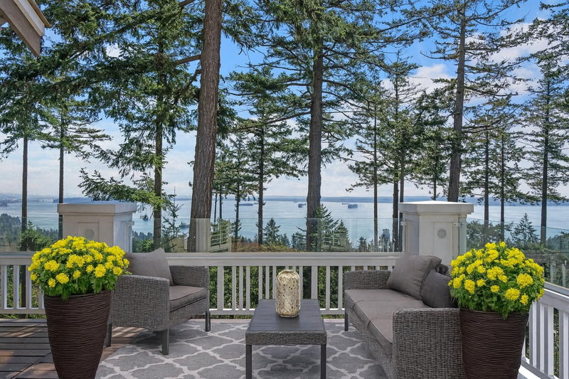 4 - 5110 Alderfeild Place, West Vancouver, V7W 2W7 | Image 2