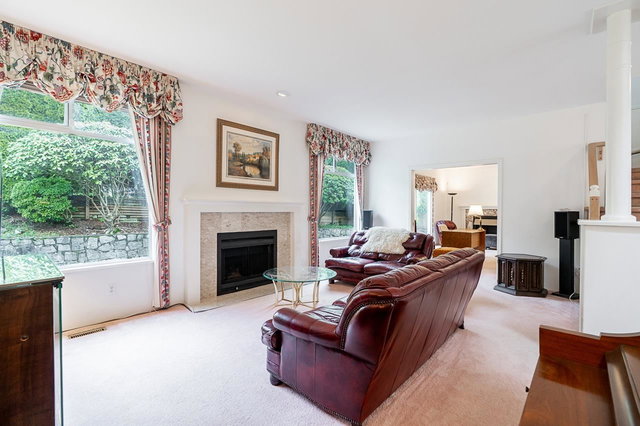 1406 Vistaview Court