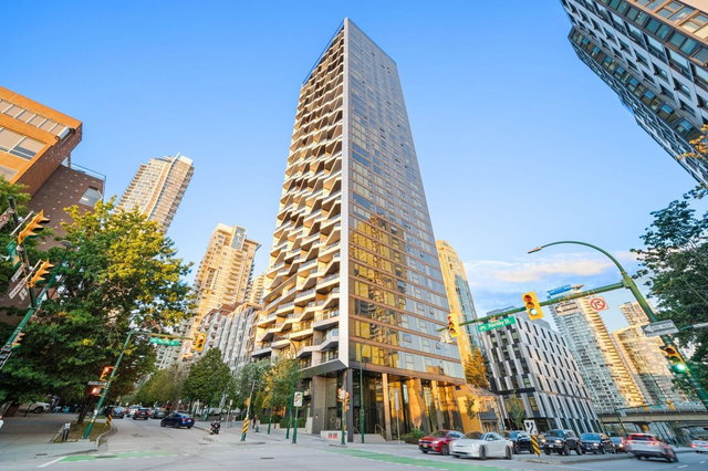 1107 - 889 Pacific Street