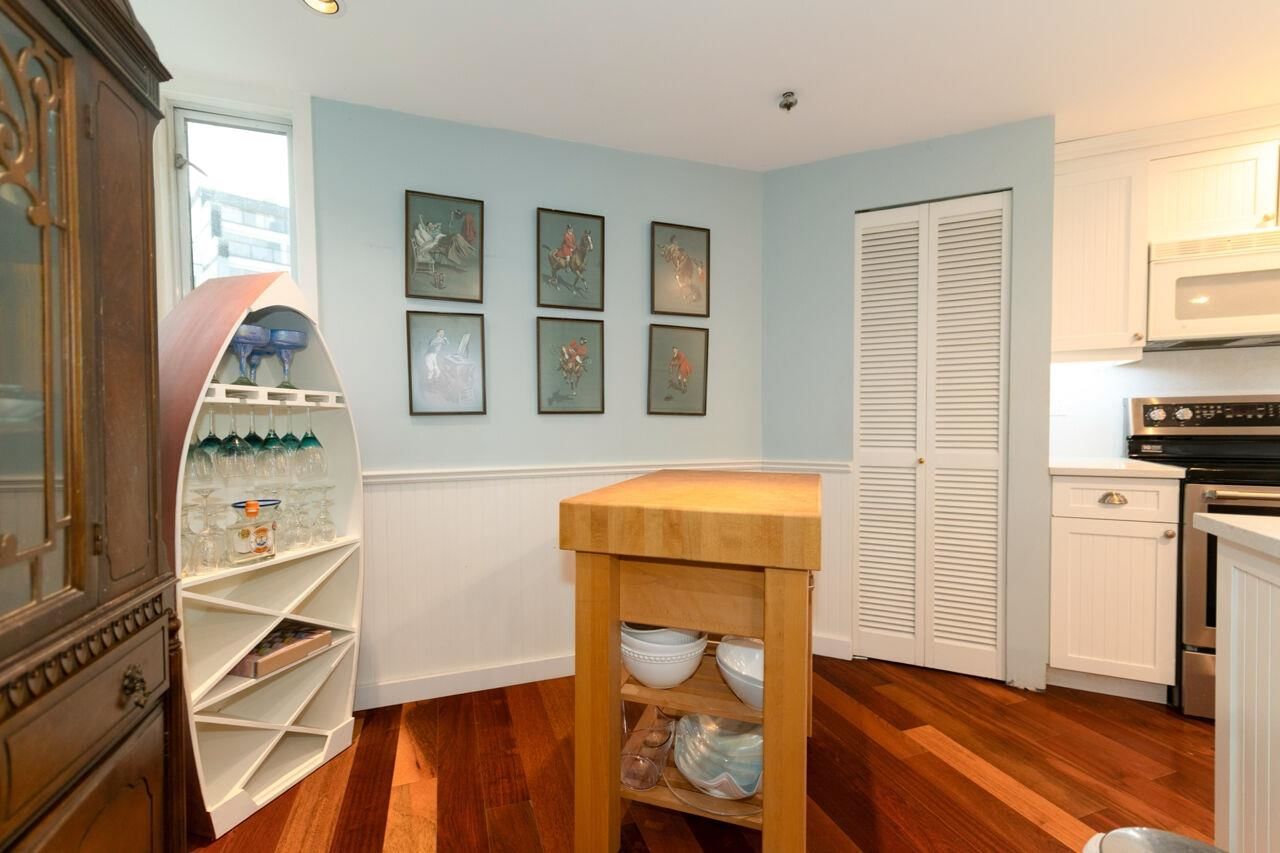 Listing Image 16