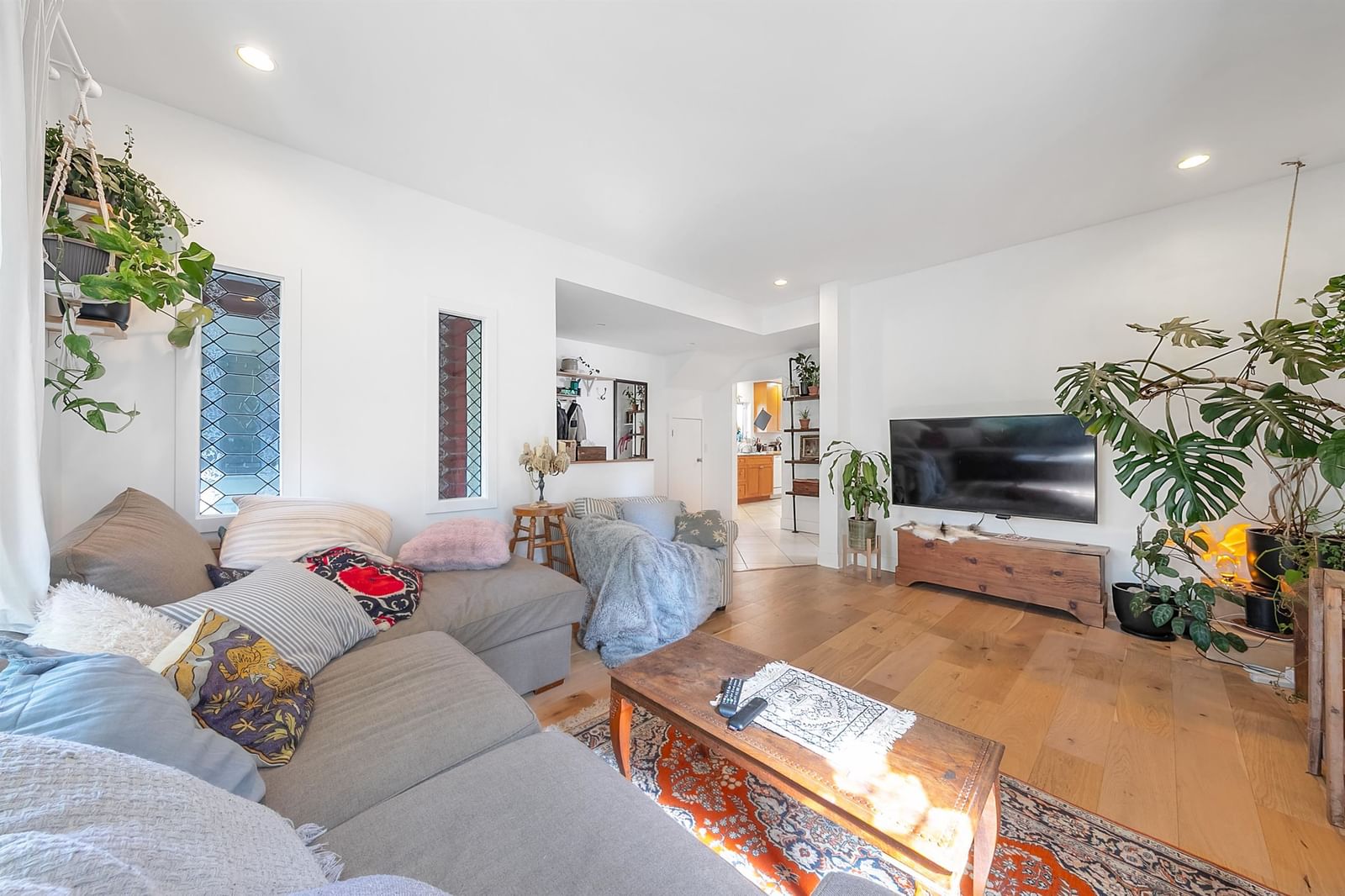 Listing Image 13