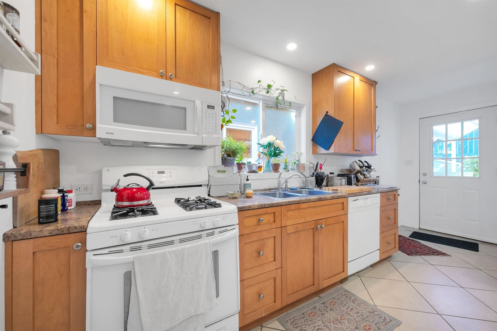 Listing Image 15
