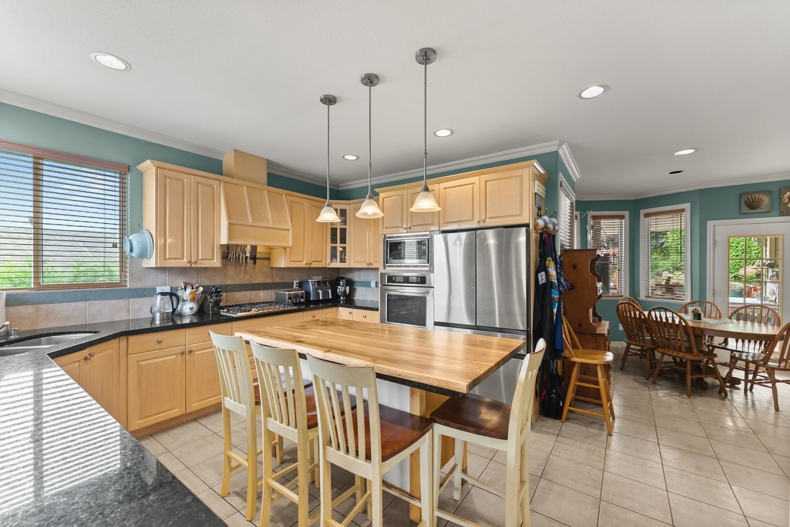 Listing Image 9
