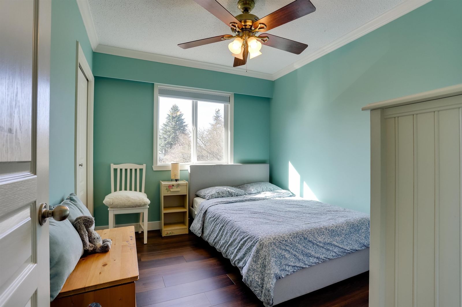 Listing Image 19