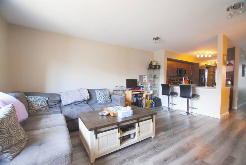 35 - 22411 124 Avenue, Maple Ridge, V2X 0H5 | Image 3