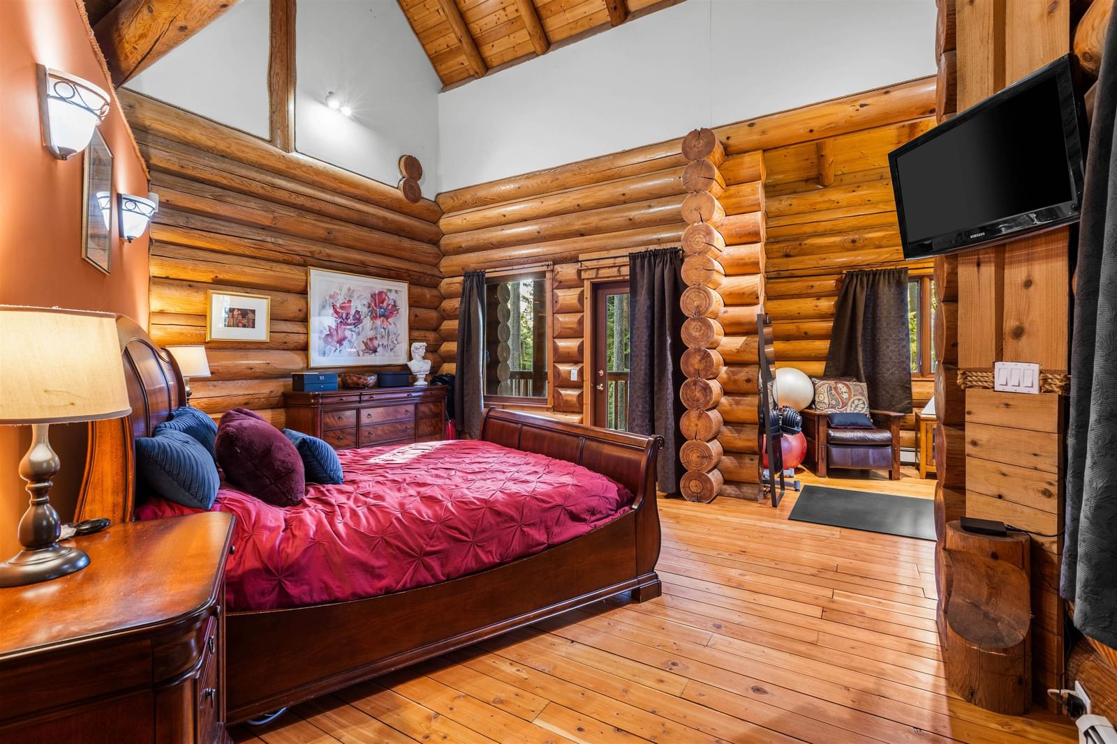Listing Image 11