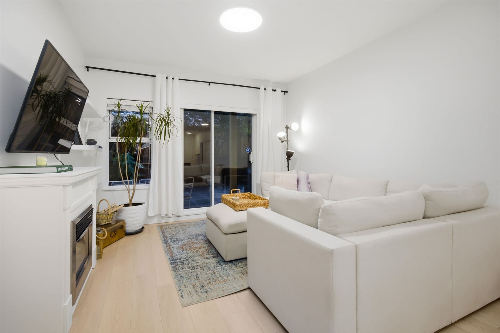 Listing Image 15