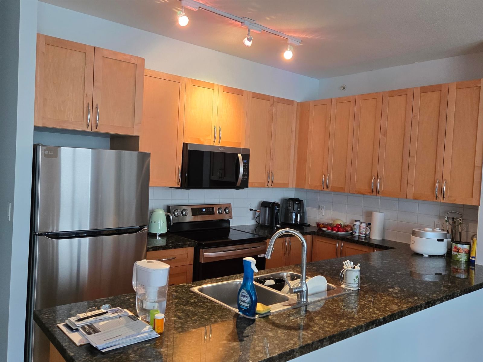 Listing Image 10