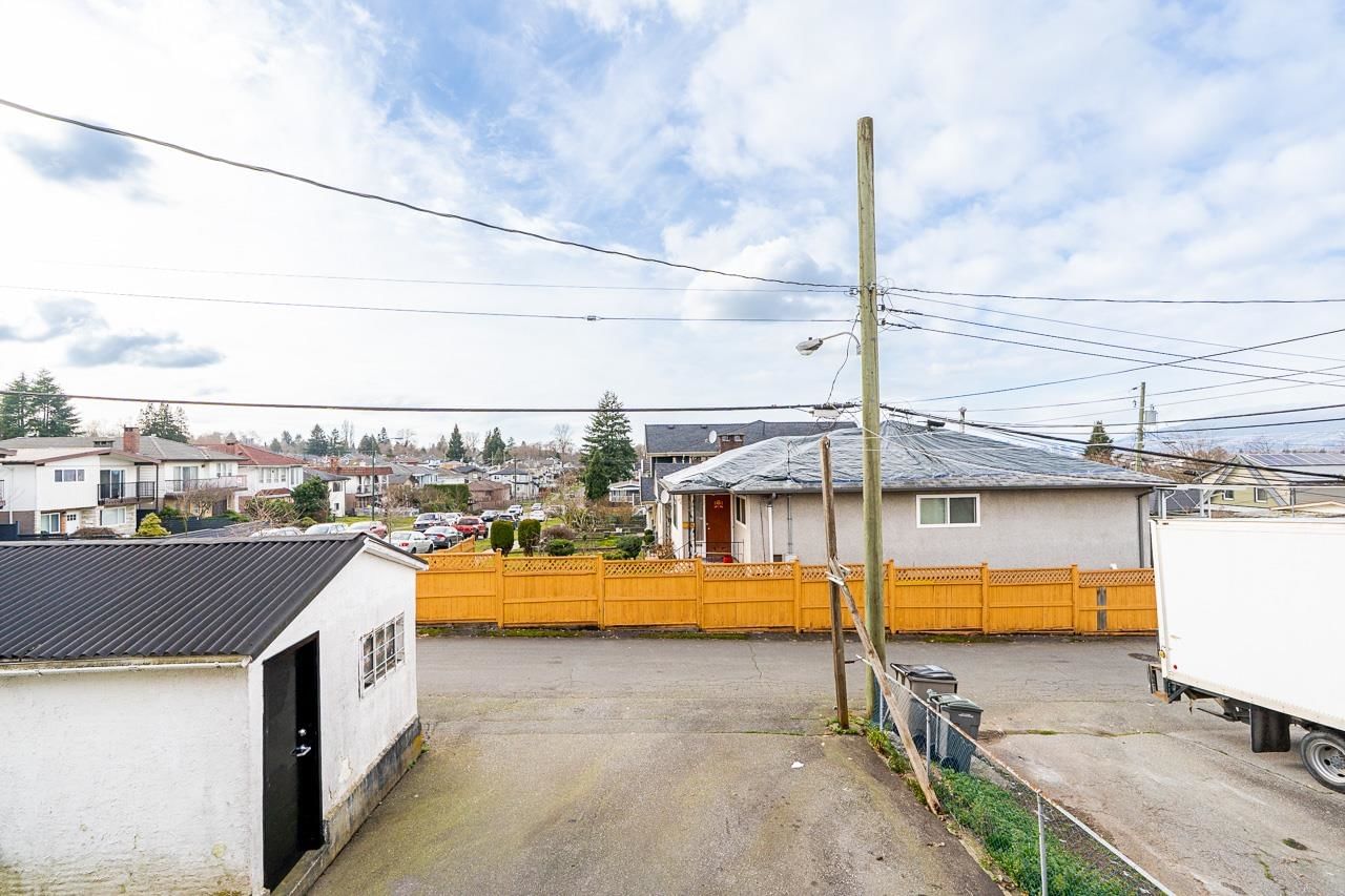 Listing Image 19