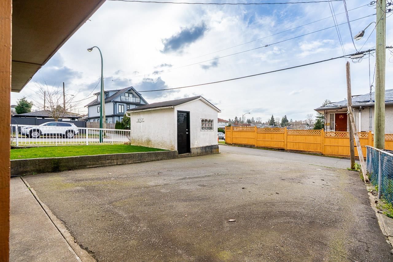 Listing Image 22