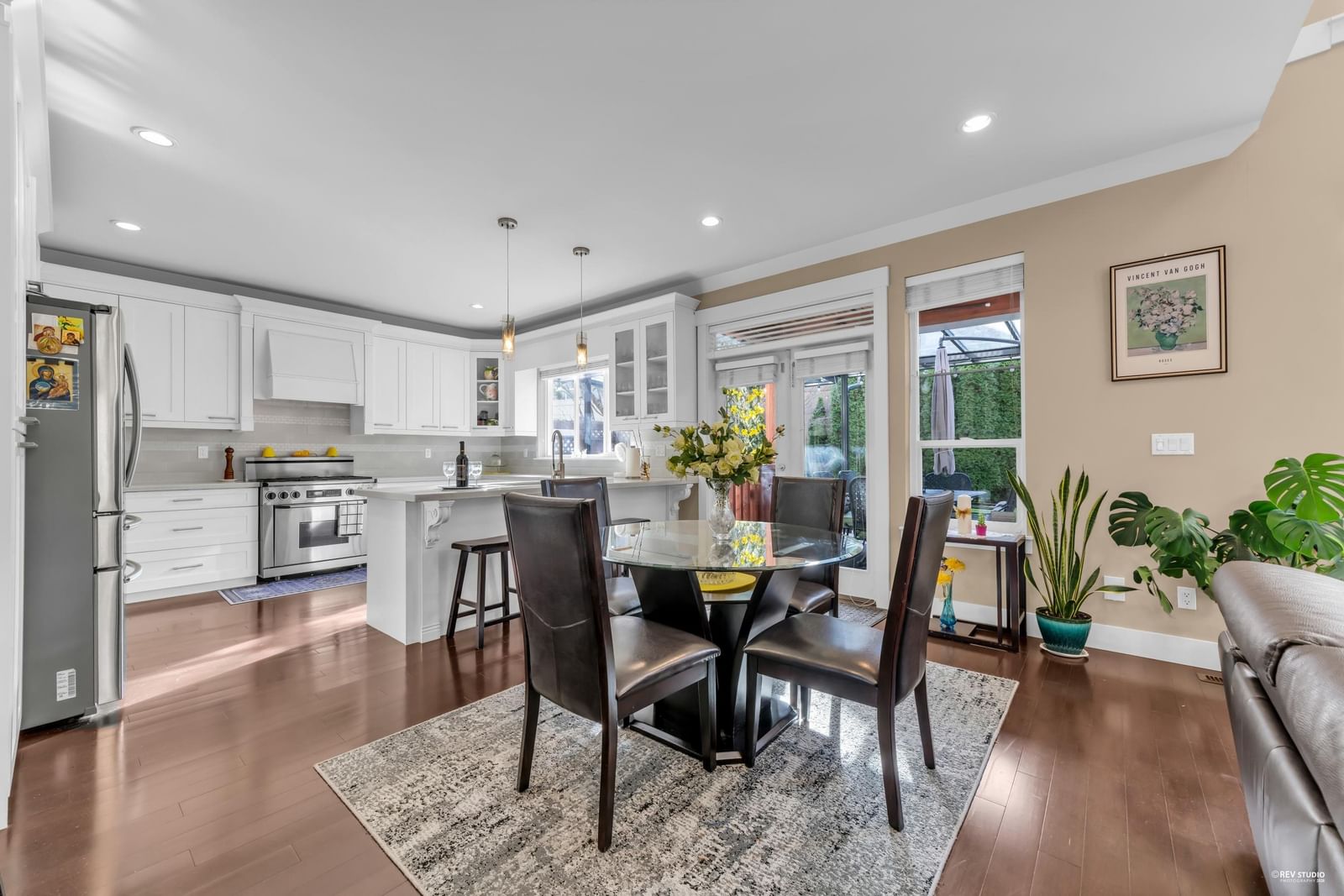 Listing Image 11