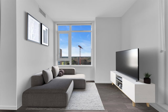 1001 - 6300 Minoru Boulevard