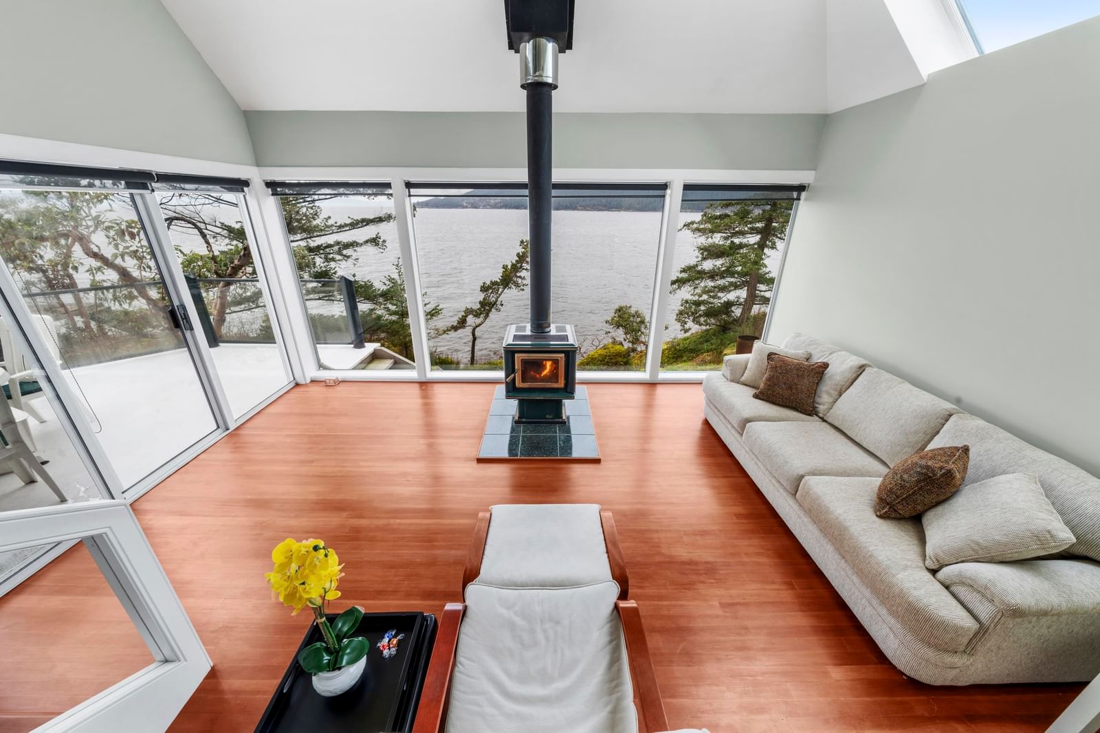 Listing Image 10