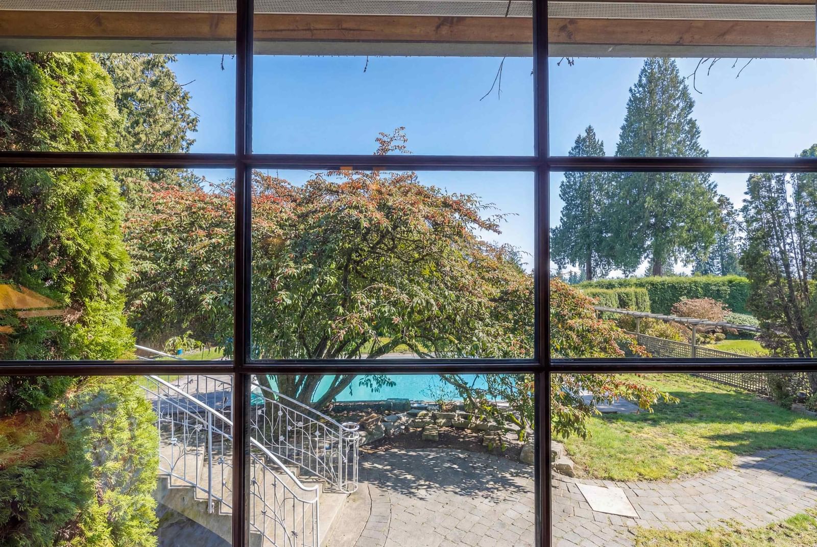 Listing Image 11