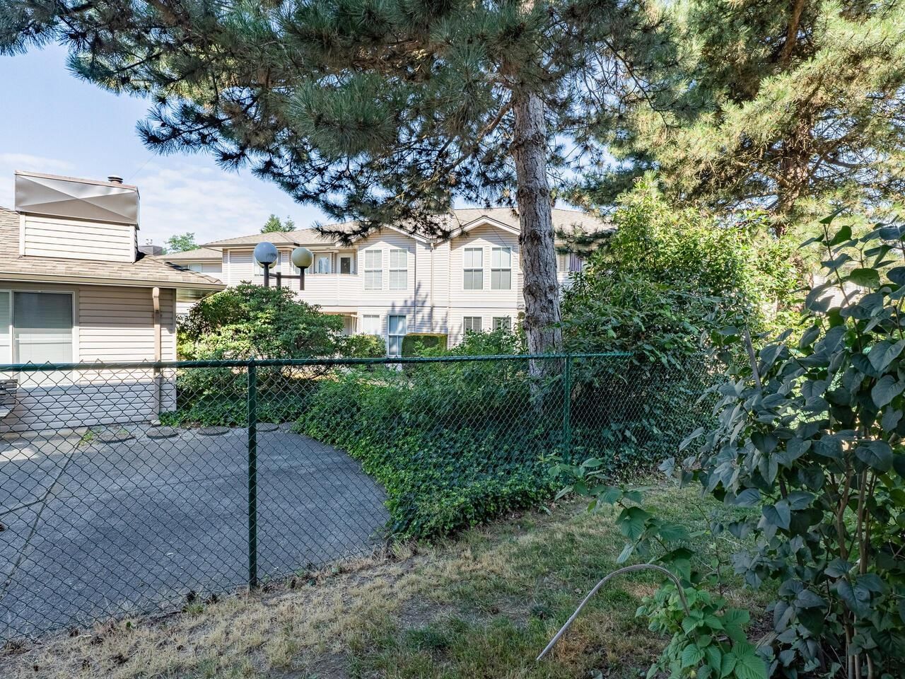 Listing Image 17