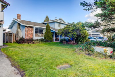 4391 Deerfield Crescent | Richmond | Image