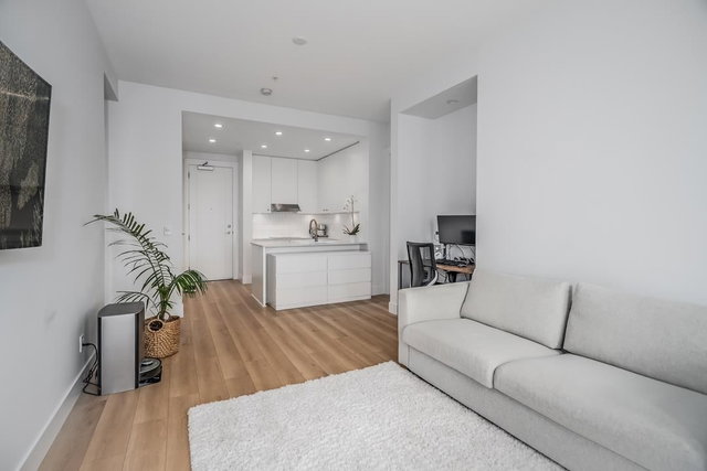 209 - 708 Edgar Avenue