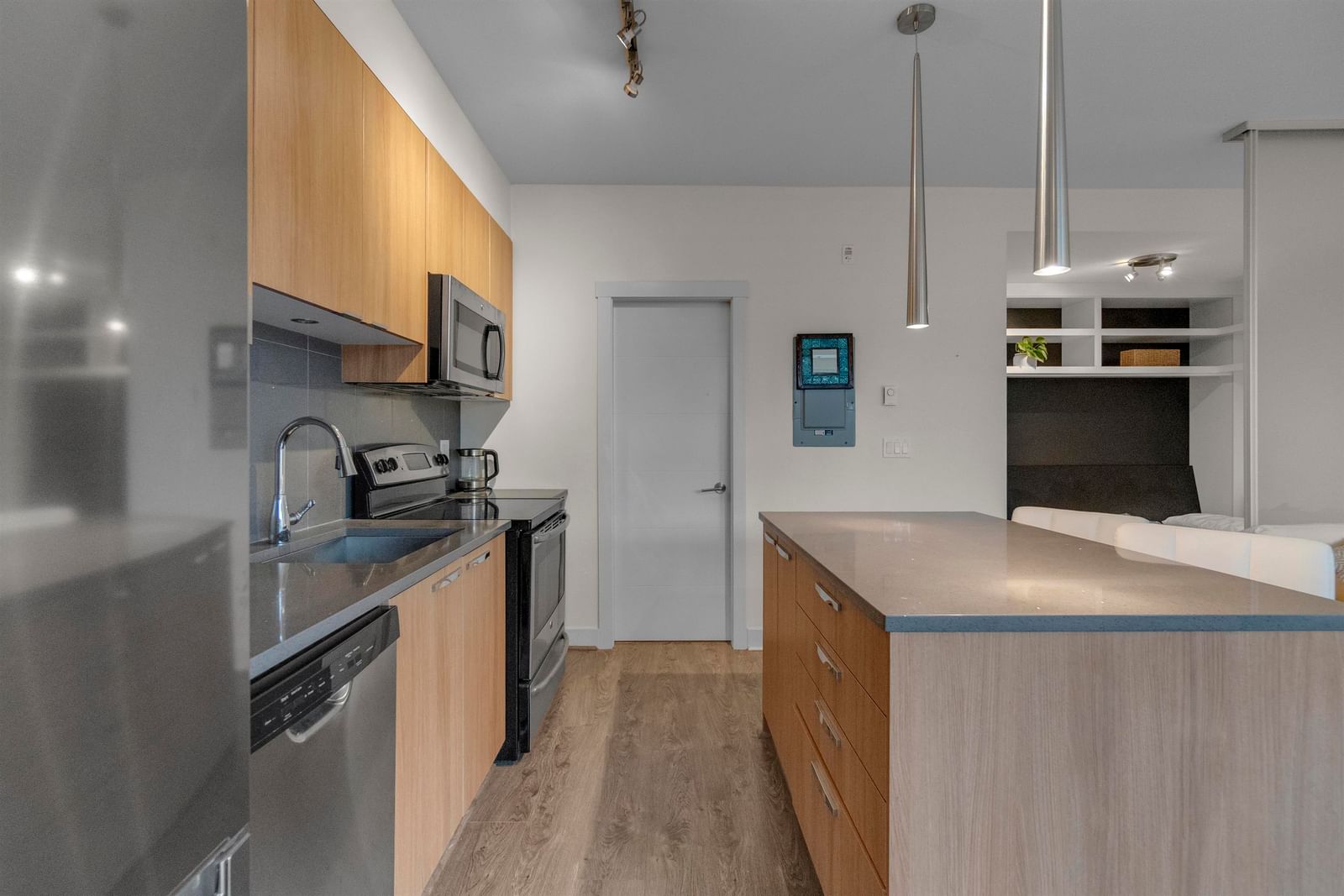 Listing Image 21
