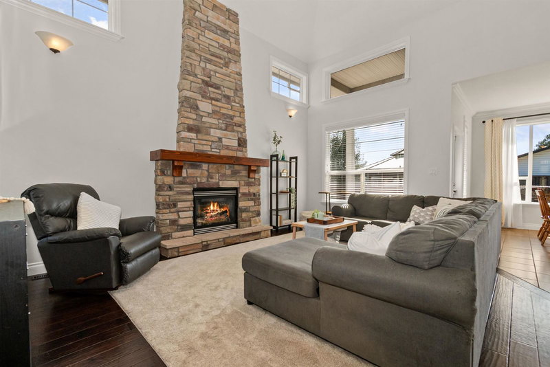 45748 Safflower Crescent, Chilliwack, V2R 0H6 | Image 2