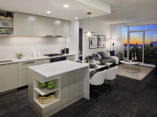 1981 Macdonald Street