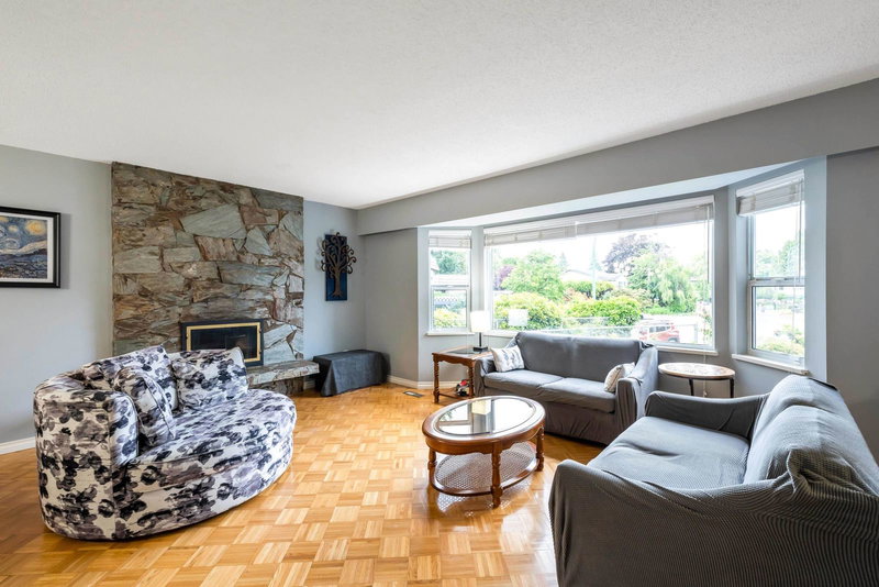 11874 90a Avenue, Delta, V4C 3J3 | Image 3